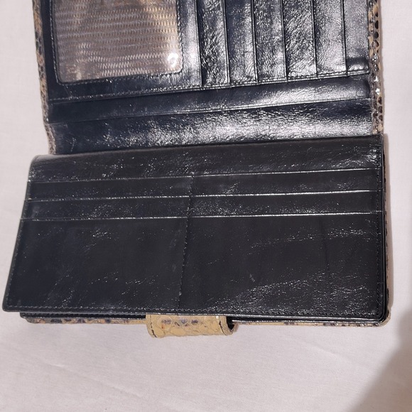 The Find Wallet Python Pattern Leather Wallet Snap Closure - Picture 13 of 16